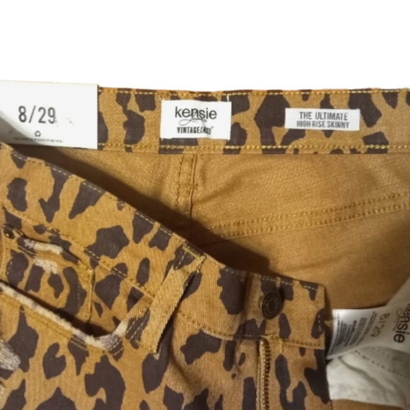 NEW Kensie womens distressed leopard print skinny ankle jeans Size 8 - Picture 3 of 6